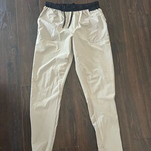 Unipro quick dry tapered legged pants, men’s Medium.